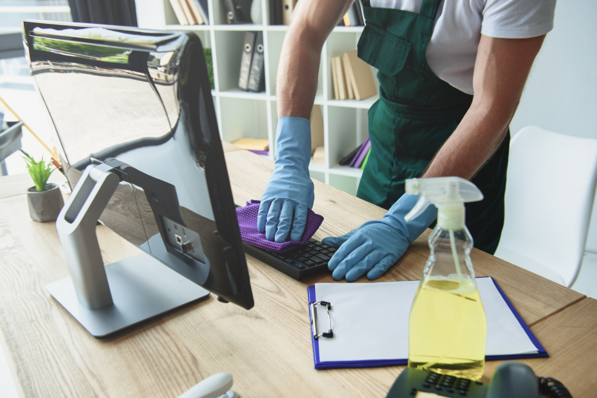 Ways to Work from Home: Start an Office Cleaning Services Franchise