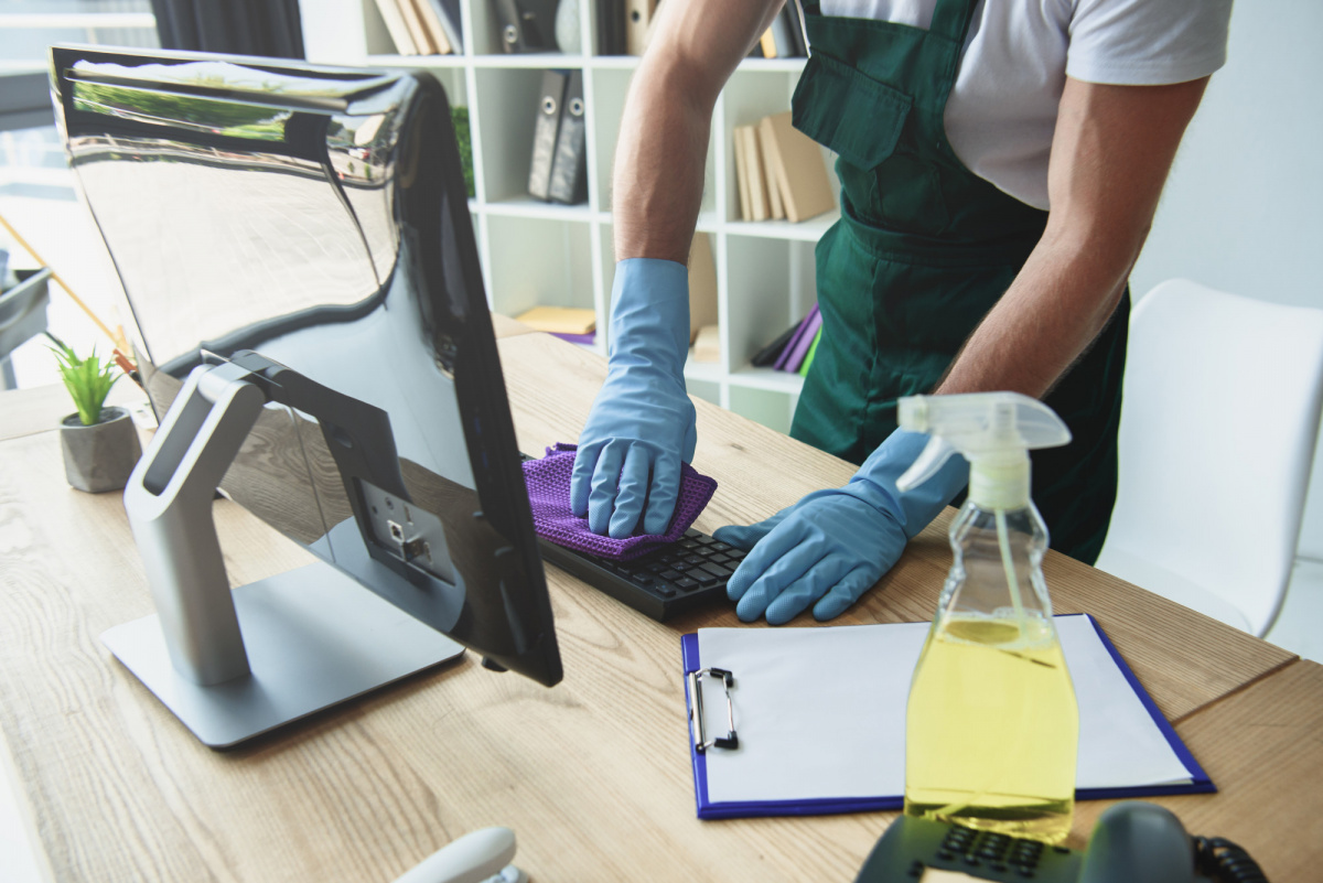 How a Clean Office Boosts Workplace Morale and Productivity