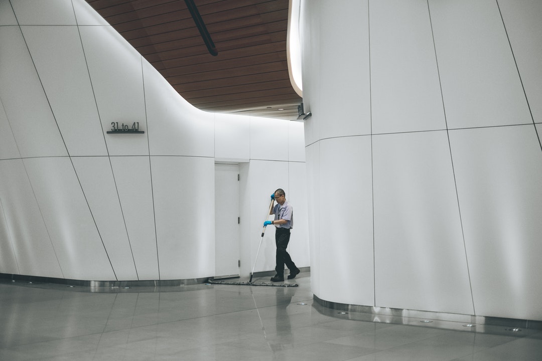 Need to Hire a Professional Commercial Cleaning Service? Here Are Some Tips to Help You Out